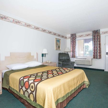 Hotel Super 8 By Wyndham Cottonwood Esterno foto