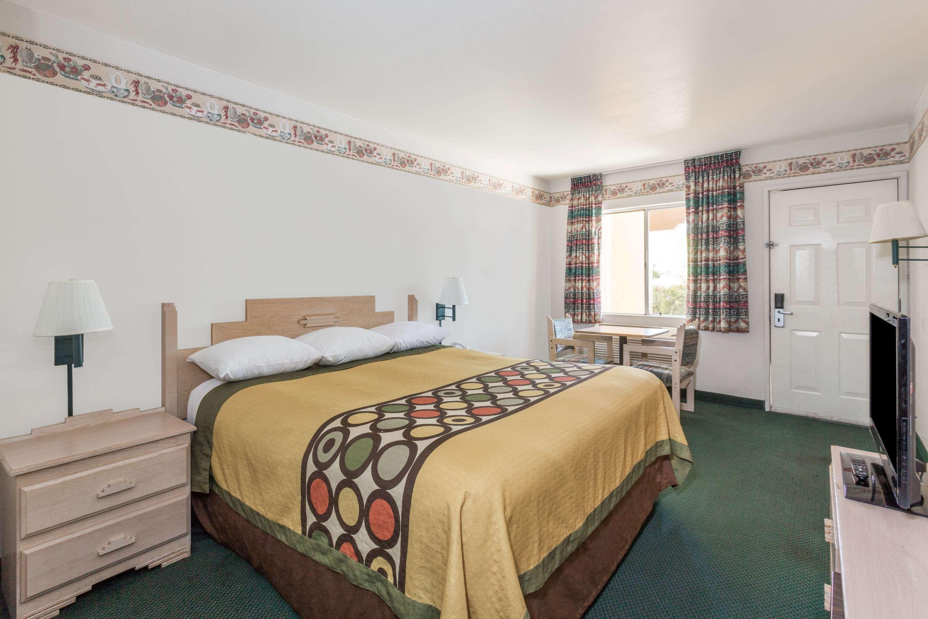 Hotel Super 8 By Wyndham Cottonwood Esterno foto